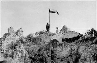Polish Flag hoisted at Monte Cassino 18.05.1944