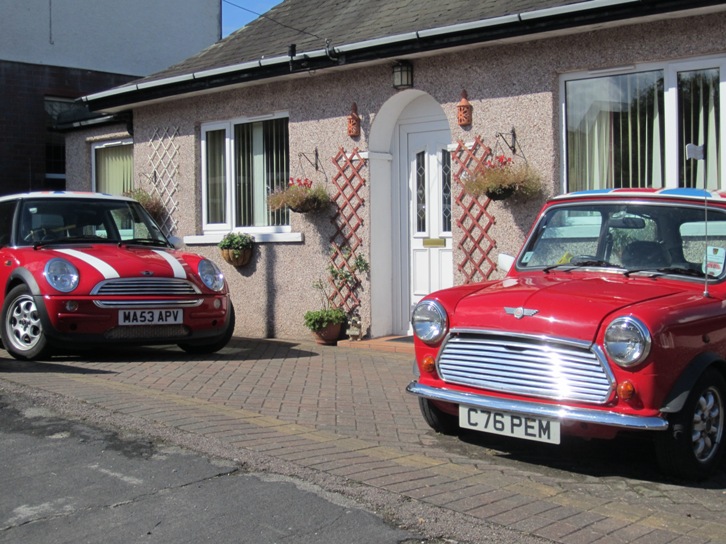 A Classic and BMW Mini in harmony