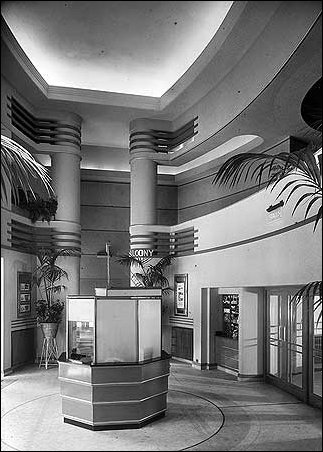 The foyer and pay box Odeon Muswell Hill