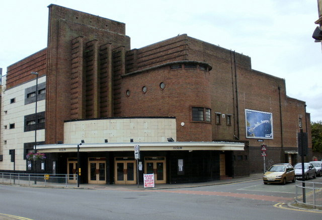 Left unoccupied Newport Odeon after 2009
