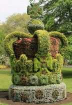 Crown Topiary