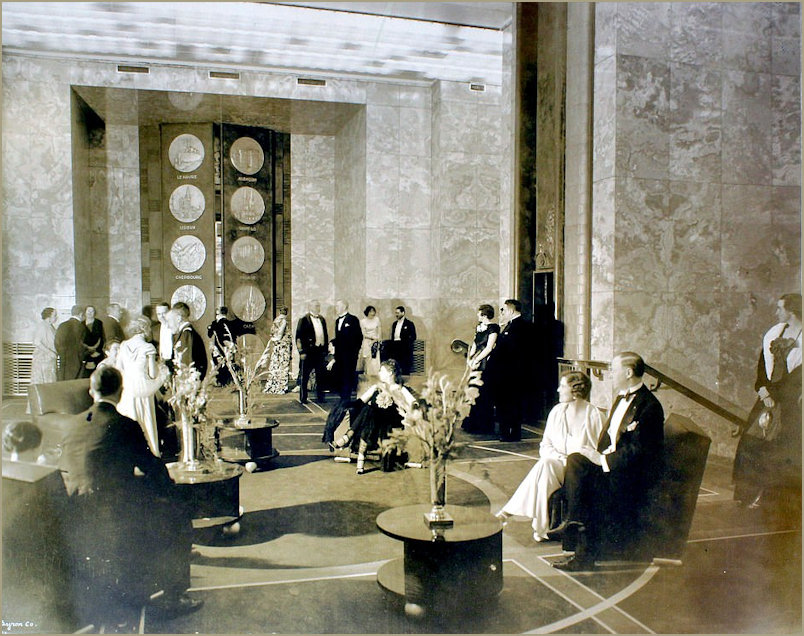 Guests of the SS Normandie chat before dinner in the foyer