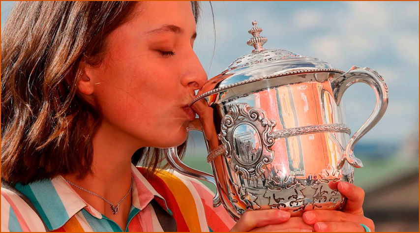 Iga and the French Open Trophy