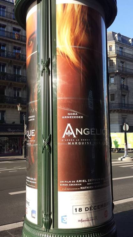 Advertising Post Paris near the Opera