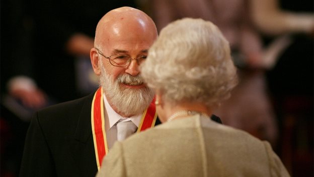 Terry Pratchett receiving knighthood
