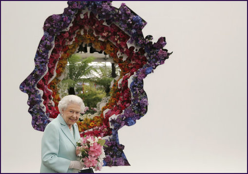 HM Elizabeth II at the Chelsea Flower Show