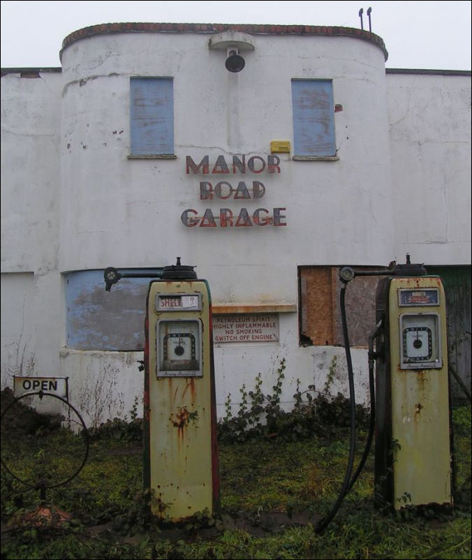 Derelict Manor road Garage