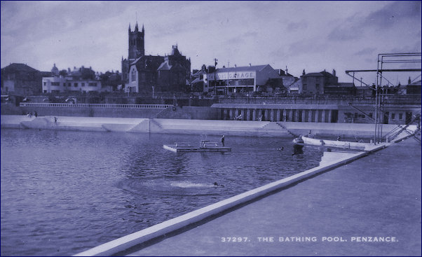 1930s postcard of Jubilee Pool and Gardens