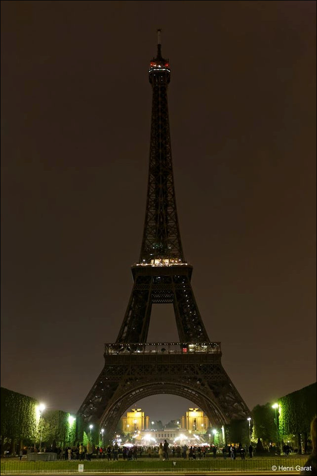 Eiffel Tower in darkness for Manchester May 2017