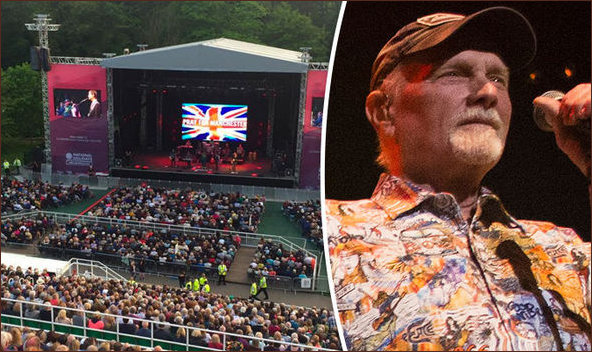 Beach Boys in Scarborough pay tribute