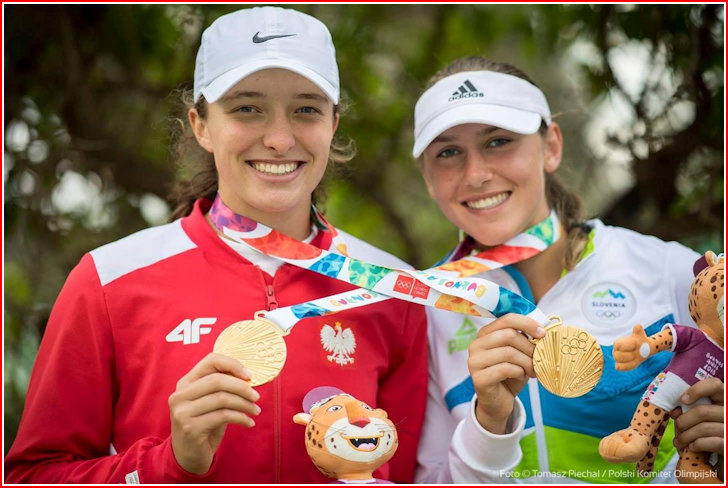 Iga Swiatek and Kaja Juvan Gold Medallists