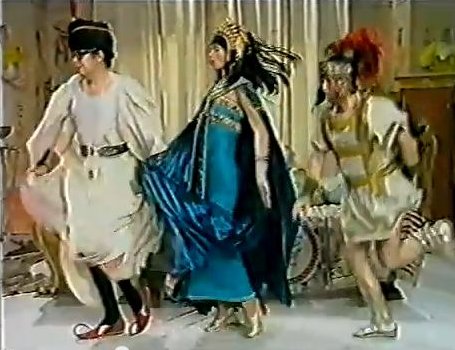 Morecambe and Wise Sand Dance spoof with Glenda Jackson