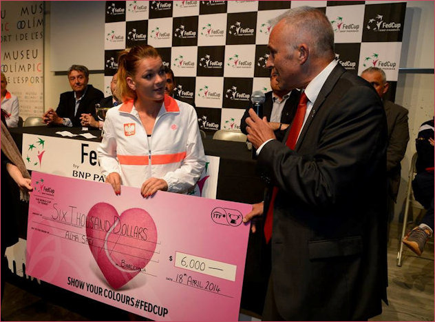 Radwanska receives Fed Cup Cheque for Charity