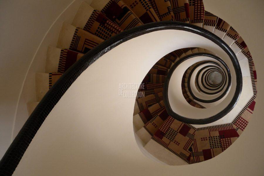 Stairwell at Tamara de Lempicka