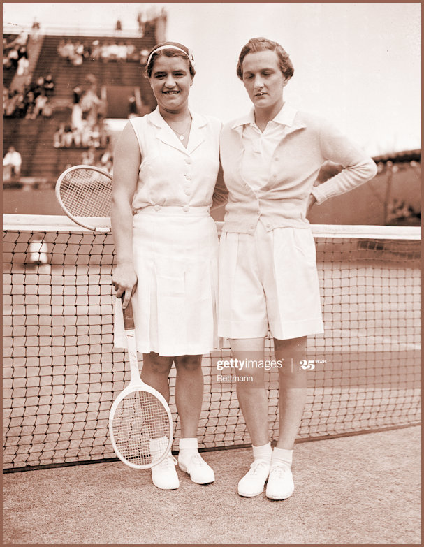 Jadwiga Jedrzejowska of Poland (left) and Helen Jacobs of Berkeley, California,