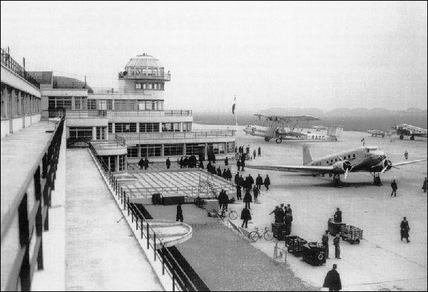 1937 Inauguration of the terminal building