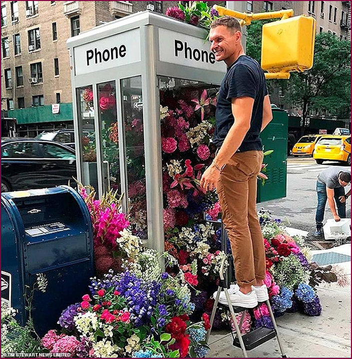American Banksy says it with flowers