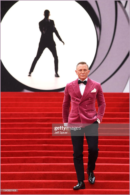 Daniel Craig at the Premier of No Time to Die